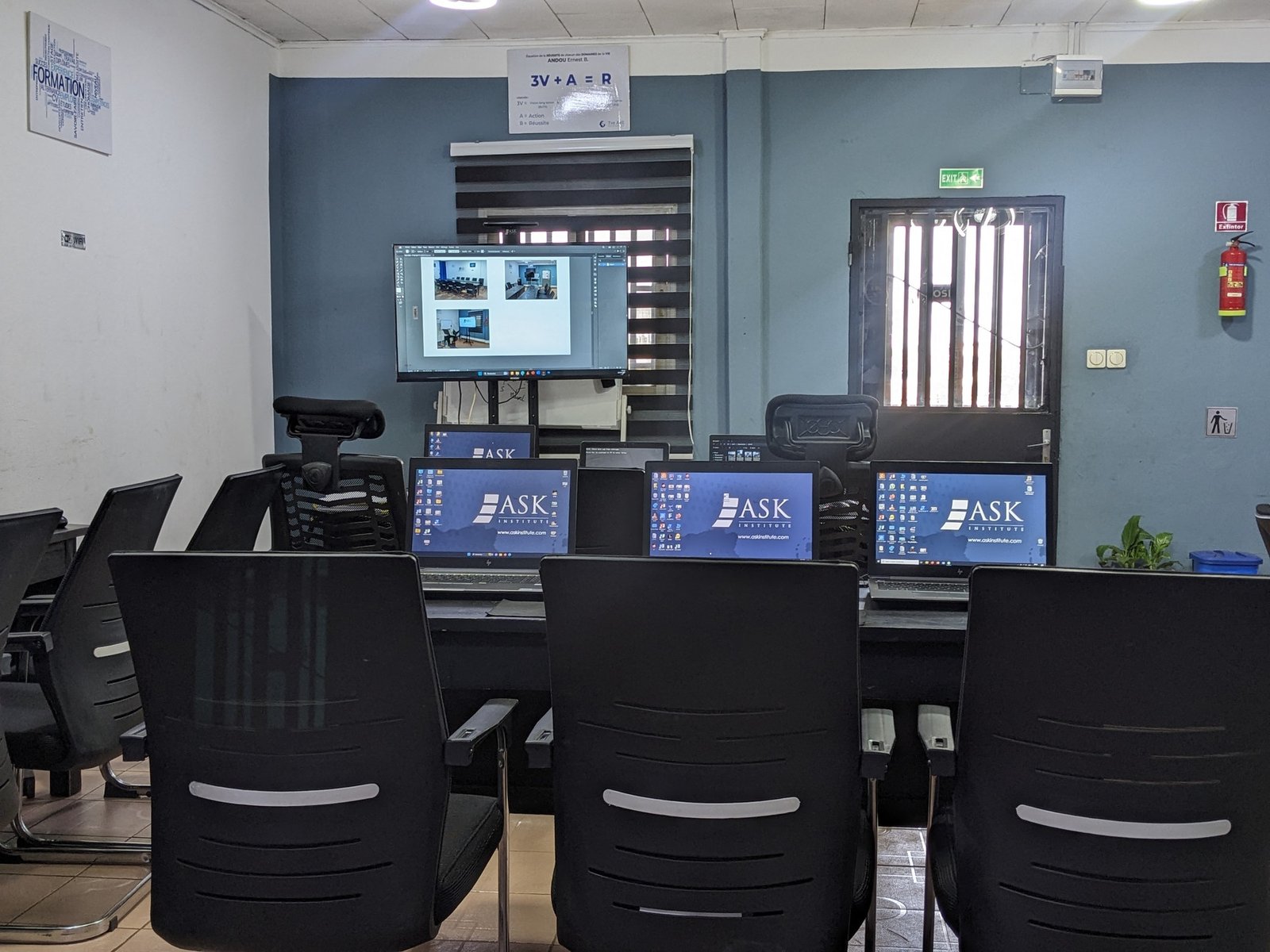 Salle de formation technique du campus